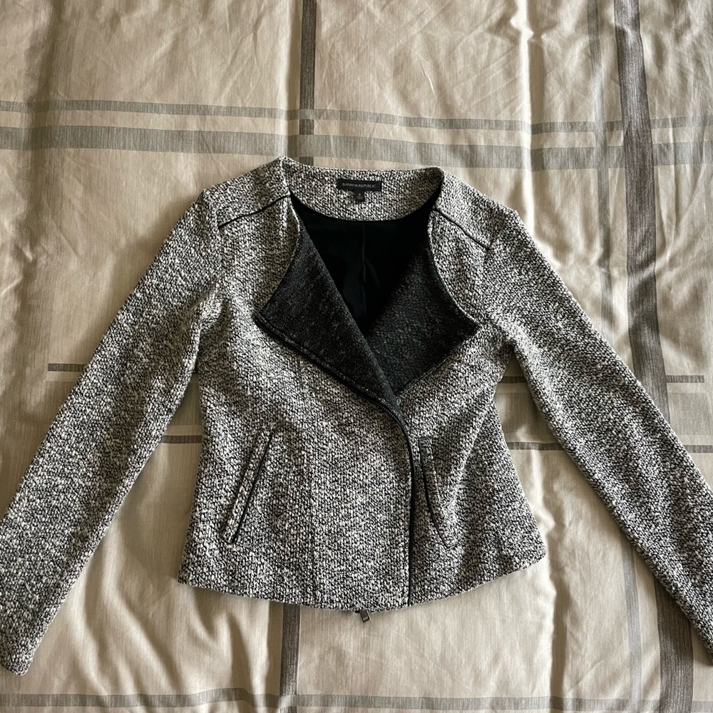 Banana Republic black and white tweed jacket